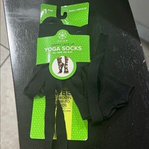 Gaiam grippy lace up yoga socks